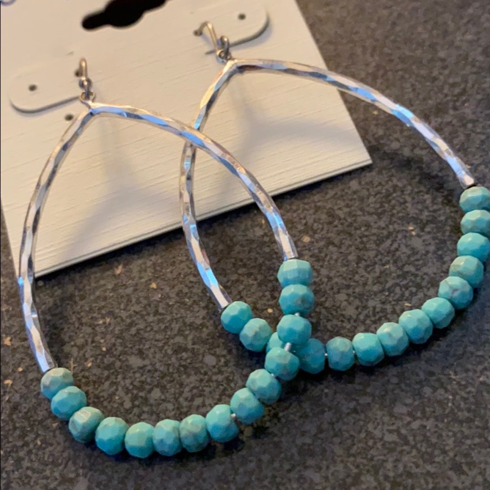 Last 1! NEW turquoise beaded hoop earrings - Picture 4 of 8